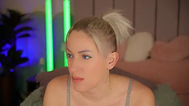 VickySecret96 online show from 01-08-26, 05:48