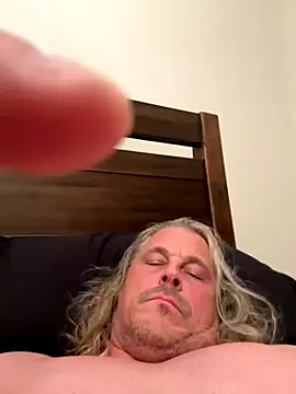Snapshot of zeus337 chatting on 12-05-25, 03:15 zeus337 online show from 12-05-25, 03:15