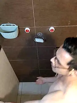 Snapshot of towers_j chatting on 02-13-25, 05:44 towers j online show from 02-13-25, 05:44