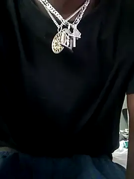 RinsingWood84 online show from 12-27-24, 03:48