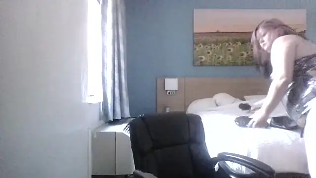 JadeDaMilf online show from 04-16-26, 07:47