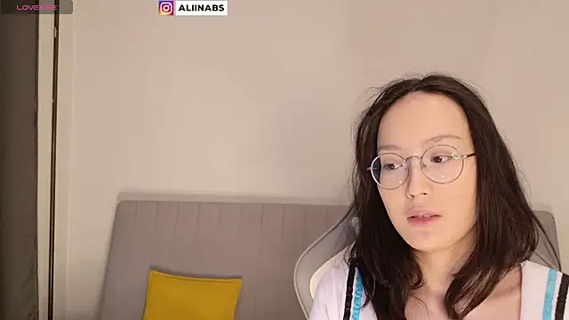 aliiiiiina online show from 01-24-25, 11:56