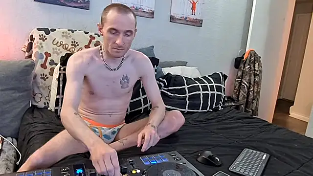 pyrowuff online show from 02-02-26, 03:16