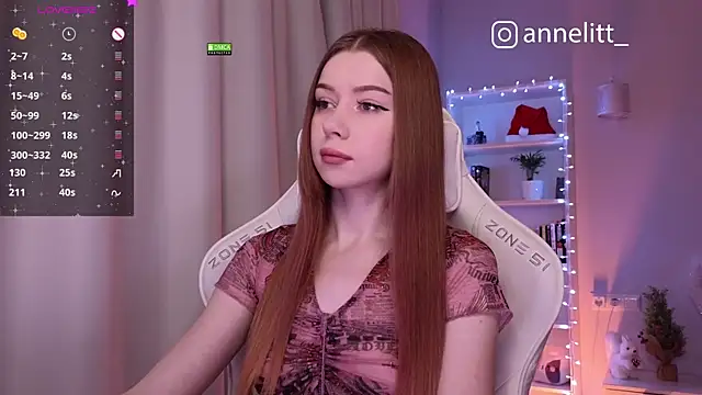Snapshot of Annelitt chatting on 01-04-25, 07:55 Annelitt online show from 01-04-25, 07:55