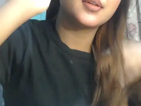 Snapshot of NancyRuvi chatting on 10-26-25, 04:46 NancyRuvi online show from 10-26-25, 04:46