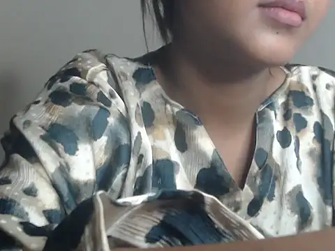 NancyRuvi online show from 04-25-26, 04:37