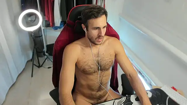 Snapshot of Raamoss chatting on 10-09-25, 08:07 Raamoss online show from 10-09-25, 08:07