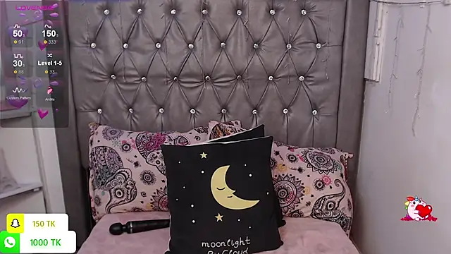 Snapshot of LAILAGUMMY chatting on 11-27-25, 02:08 LAILAGUMMY online show from 11-27-25, 02:08