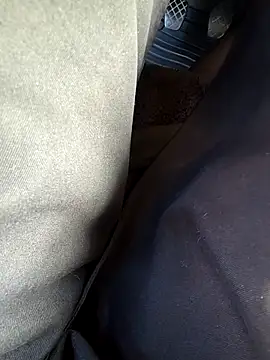 Snapshot of Michelle90u chatting on 10-22-25, 01:55 Michelle90u online show from 10-22-25, 01:55