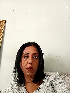 Snapshot of Mahi4luv chatting on 07-05-26, 01:18 Mahi4luv online show from 07-05-26, 01:18