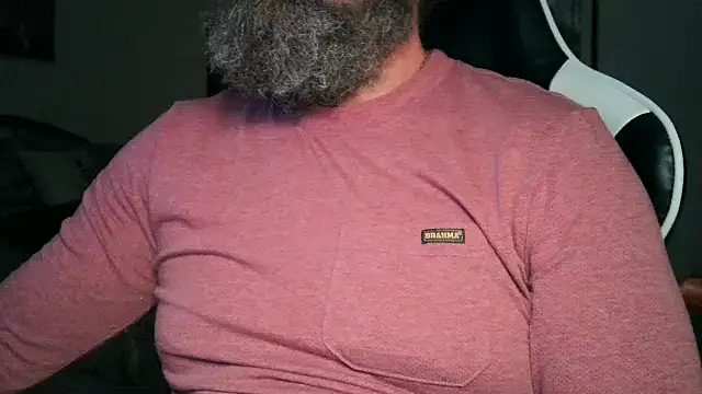 Snapshot of usdirtymikee9 chatting on 10-10-25, 01:26 usdirtymikee9 online show from 10-10-25, 01:26