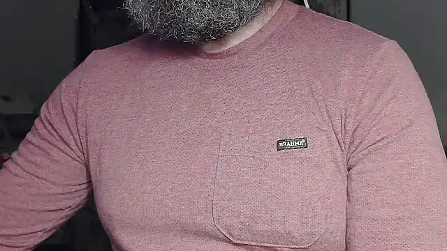 Snapshot of usdirtymikee9 chatting on 12-04-25, 12:42 usdirtymikee9 online show from 12-04-25, 12:42