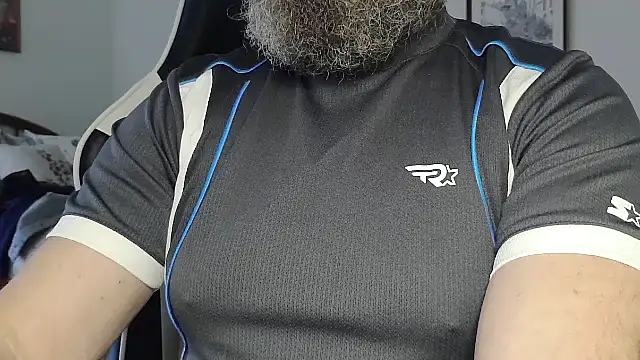 Snapshot of usdirtymikee9 chatting on 12-04-25, 06:38 usdirtymikee9 online show from 12-04-25, 06:38