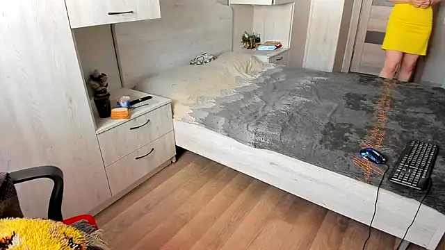 DUSSY PUSSY online show from 04-22-26, 04:15