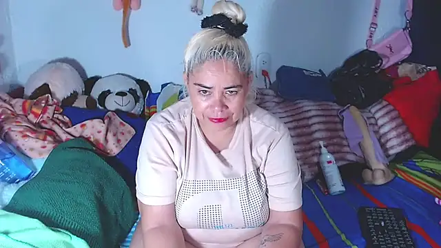 Snapshot of estrellita_fugaz16x chatting on 07-26-26, 03:25 estrellita fugaz16x online show from 07-26-26, 03:25