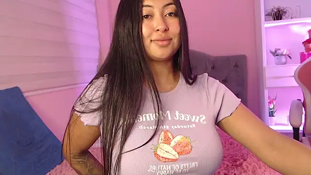 Snapshot of Pocahontas_power chatting on 12-03-24, 08:50 Pocahontas power online show from 12-03-24, 08:50