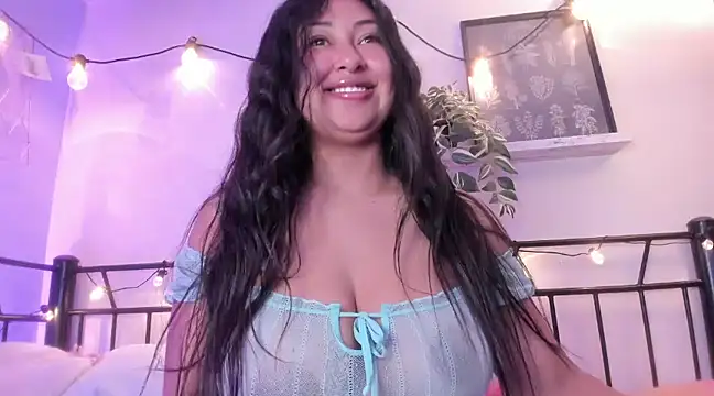 Snapshot of Pocahontas_power chatting on 02-13-25, 09:49 Pocahontas power online show from 02-13-25, 09:49