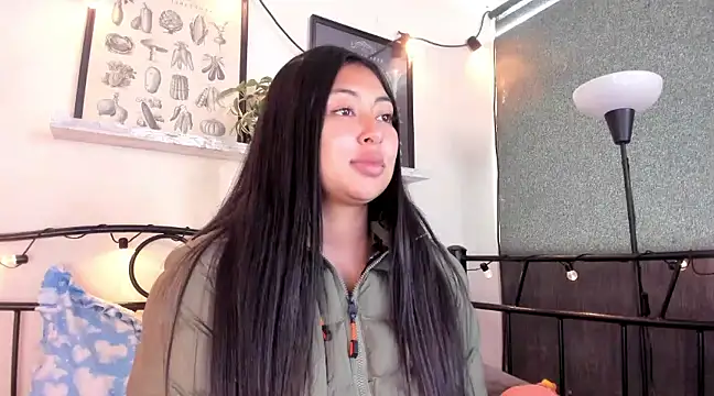 Snapshot of Pocahontas_power chatting on 03-13-25, 09:48 Pocahontas power online show from 03-13-25, 09:48