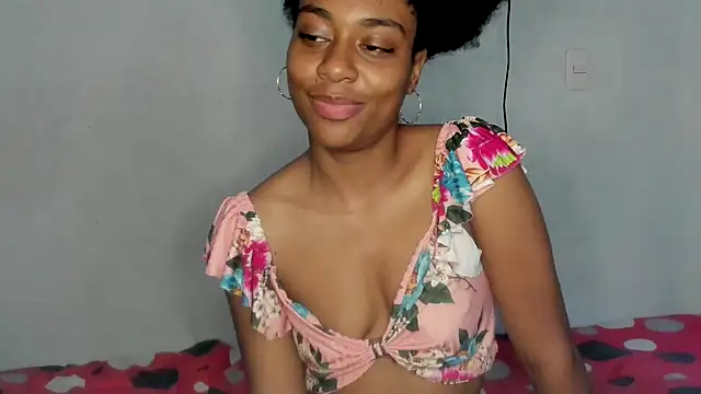 Snapshot of thaimy_ chatting on 09-21-25, 03:57 thaimy online show from 09-21-25, 03:57