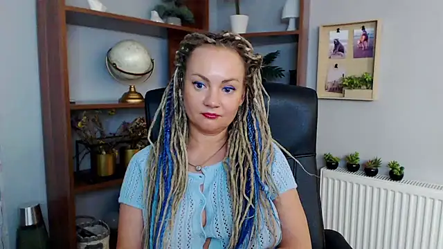 Snapshot of KayaMagic chatting on 01-08-25, 07:13 KayaMagic online show from 01-08-25, 07:13