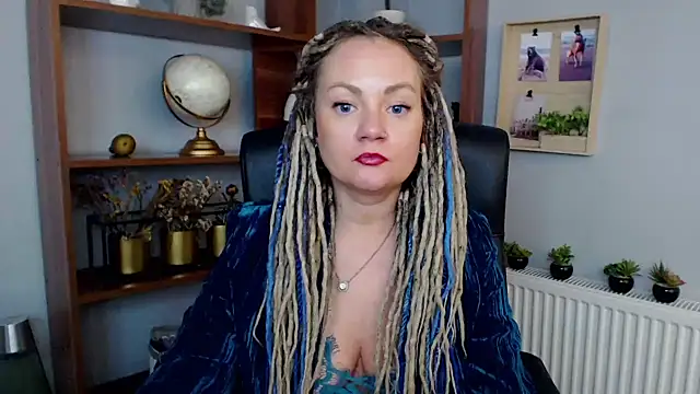 Snapshot of KayaMagic chatting on 02-13-25, 03:14 KayaMagic online show from 02-13-25, 03:14