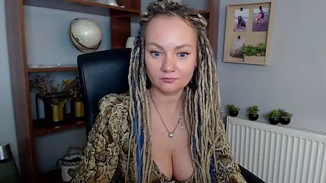 Snapshot of KayaMagic chatting on 02-18-25, 02:59 KayaMagic online show from 02-18-25, 02:59