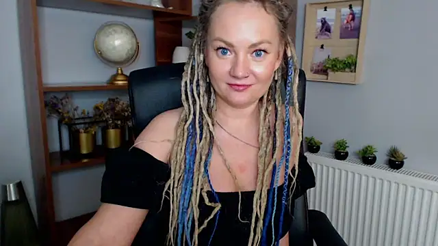 Snapshot of KayaMagic chatting on 03-13-25, 05:07 KayaMagic online show from 03-13-25, 05:07