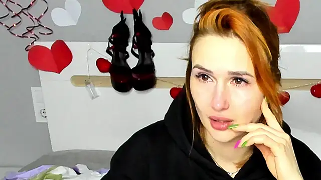 Red Fairy  online show from 02-09-25, 03:56