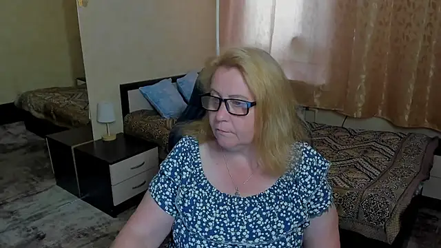 Frau Marta online show from 06-28-26, 12:55