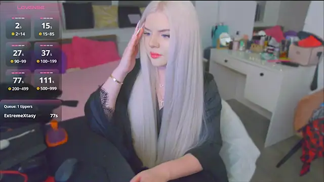 ParadiseRose online show from 04-29-26, 02:48