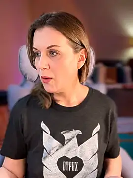 MaiseKnox online show from 03-04-26, 11:00