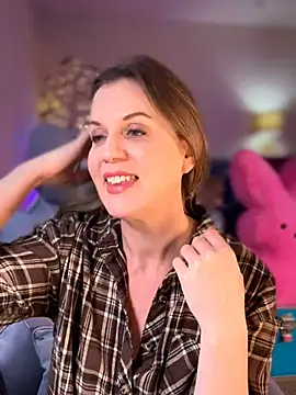 MaiseKnox online show from 04-01-26, 09:45