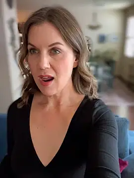 MaiseKnox online show from 04-04-26, 04:48