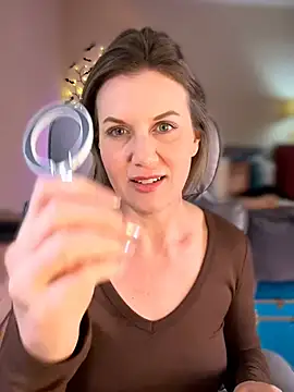 MaiseKnox online show from 04-06-26, 10:33