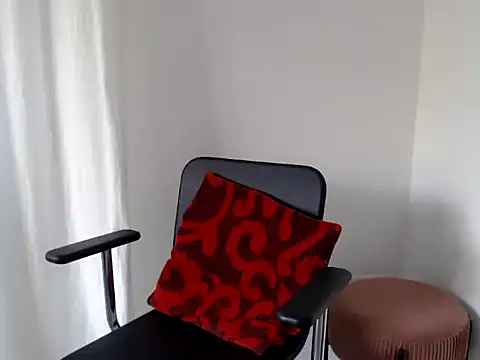 Snapshot of LadyJoanX chatting on 09-14-25, 04:06 LadyJoanX online show from 09-14-25, 04:06