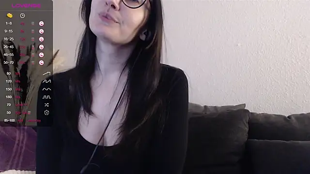 Alina Lamour online show from 02-09-25, 12:49