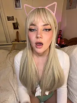 April LoveUK online show from 03-12-26, 10:05