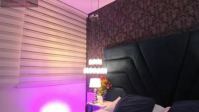 Vivi prinncess online show from 05-22-26, 11:32