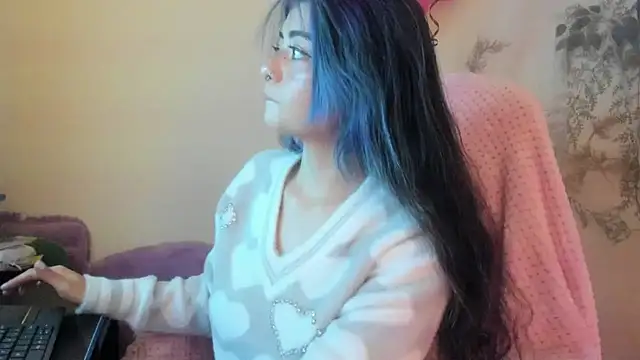 Snapshot of Sammysammy_ chatting on 01-08-26, 09:00 Sammysammy online show from 01-08-26, 09:00