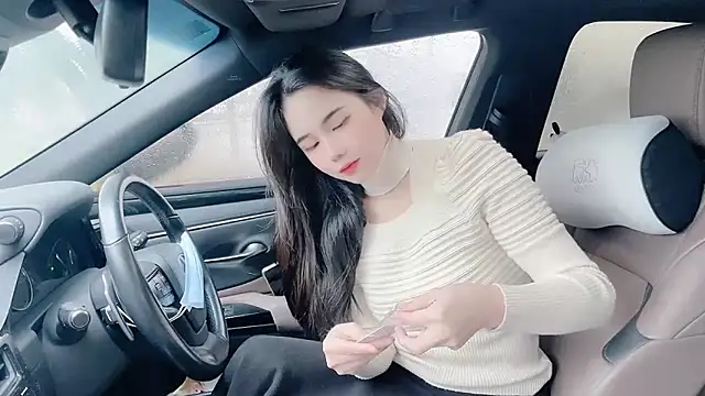 Snapshot of orla2021 chatting on 10-20-25, 12:55 orla2021 online show from 10-20-25, 12:55