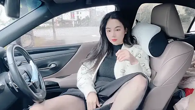 Snapshot of orla2021 chatting on 10-21-25, 02:01 orla2021 online show from 10-21-25, 02:01