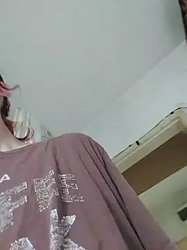 JoLeNe27 online show from 05-17-26, 06:22