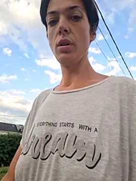 JoLeNe27 online show from 07-18-26, 04:05
