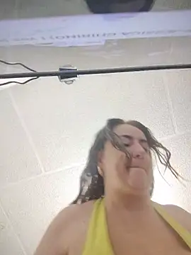 Snapshot of rosahills chatting on 06-17-26, 11:23 rosahills online show from 06-17-26, 11:23
