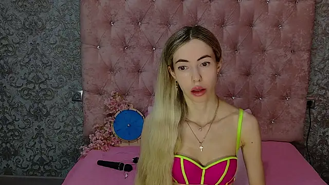 Snapshot of Akilla_Queen chatting on 07-07-26, 01:52 Akilla Queen online show from 07-07-26, 01:52