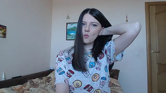 Snapshot of SugarTati chatting on 06-07-26, 01:15 SugarTati online show from 06-07-26, 01:15