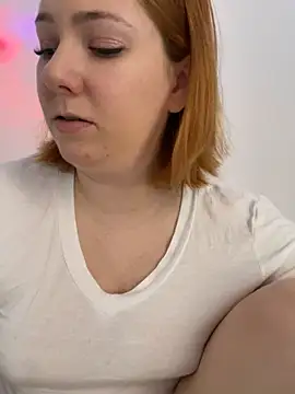 Snapshot of Patriciamoura69 chatting on 09-30-25, 03:50 Patriciamoura69 online show from 09-30-25, 03:50