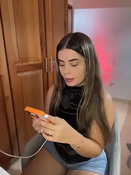 Miss valeriaa online show from 04-21-26, 04:12