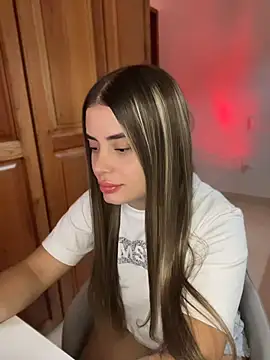 Miss valeriaa online show from 04-22-26, 04:19