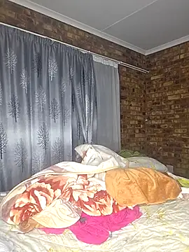 Snapshot of Galcraze chatting on 02-26-26, 12:09 Galcraze online show from 02-26-26, 12:09